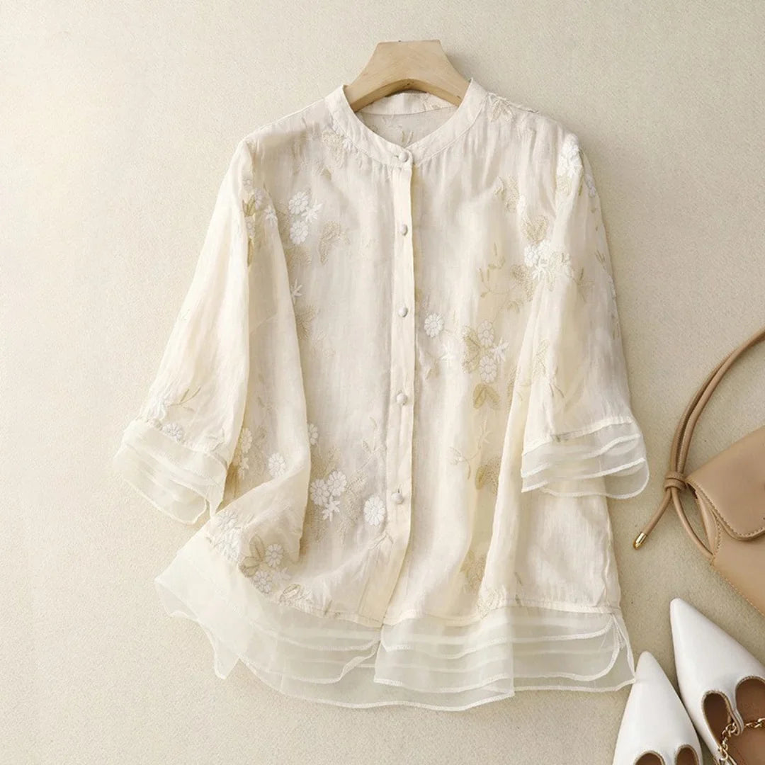 Laurienne⢠| Embroidered blouse